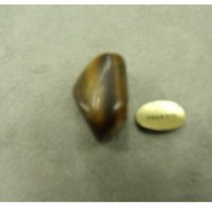 PIERRE MOTIF COUGHS- TIGER EYE,HAUTEUR: 2 cm / EPAISSEUR: 1,5 cm