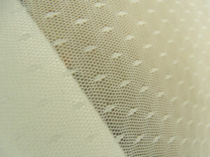 FILET RÉSILLE PLUMETIS blanc cassé 150 cm