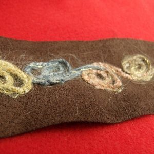 ruban fantaisie marron et multicolore