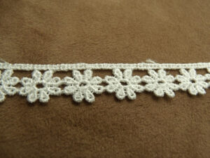 guipure petite fleur coton blanche