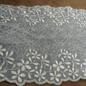 broderie sur jersey bleu clair 15 cm