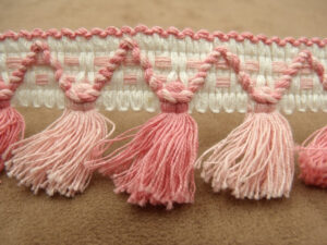 ruban pompon rose