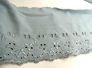 broderie stretch bleu