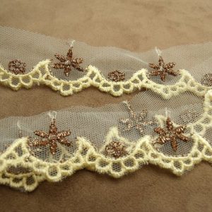broderie beige et marron avec lurex 3 cm