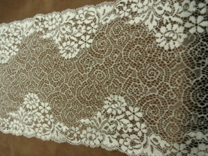 dentelle de calais ivoire