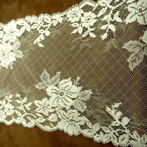 nouvelle dentelle de calais leavers ivoire 21 cm