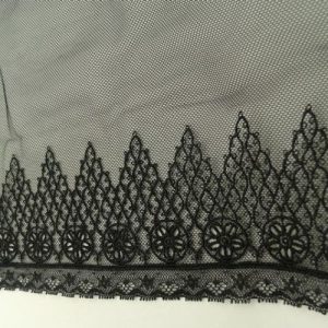 dentelle calais noir 18 cm/ hauteur de broderie 8 cm