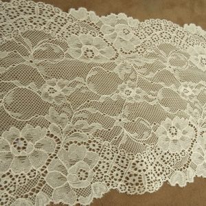 dentelle de calais jacquard pink champagne 16 cm