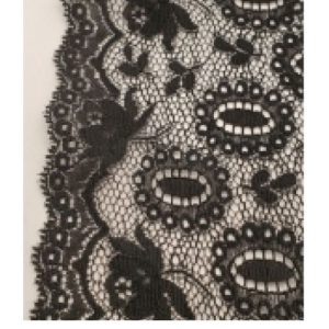 dentelle de calais noire stella 13 cm