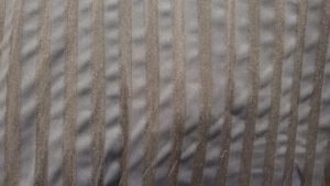 tissu stretch à raillure transparente