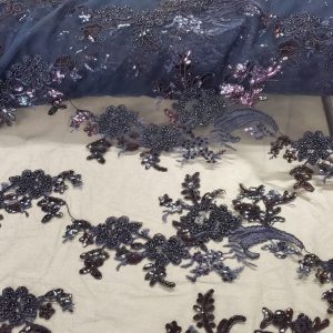 dentelle en laize brodée perlé pailleté bleu marine 1m30 de largeur