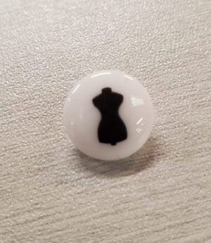 Boutons fantaisie acrylique décoratifs enfant modele mannequin de couture largeur 13 mm