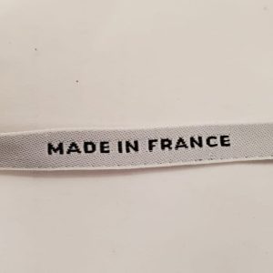 étiquette "MADE IN FRANCE" tissé et brodé largeur 9 mm/ largeur 10 cm vendu par 250