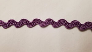 NOUVEAU ruban serpentine violet
