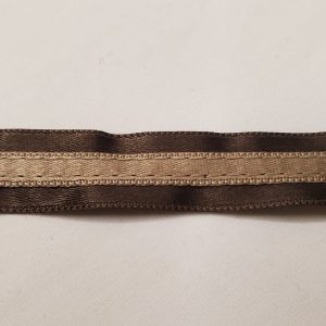 NOUVEAU ruban fantaisie beige cousu sur fond marron 1.5 cm
