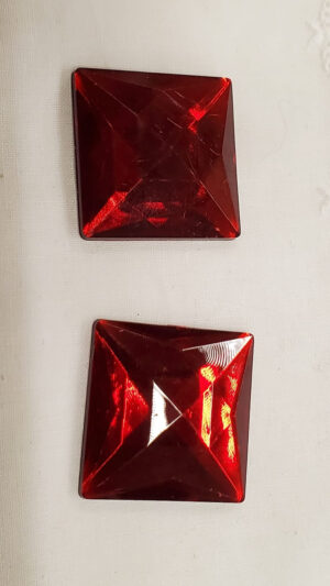 PROMOTION Strass Carré Rouge 25 mm x 15 mm
