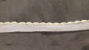 NOUVEAU ruban passepoil perlé monté sur base invisible multicolore AB