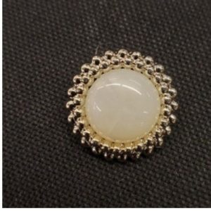 NOUVEAU bouton acrylique argent nacré ,21 mm, soit 1.08€ € l'unité