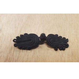 bouton brandebourg noir longueur 7 cm / largeur 2 cm