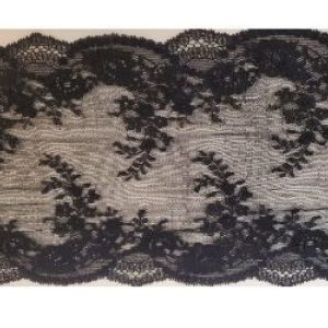 Dentelle De Calais Noire 17 cm