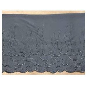 dentelle / broderie de calais noire 19 cm