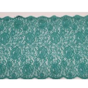 dentelle de calais surbrodée verte 24 cm