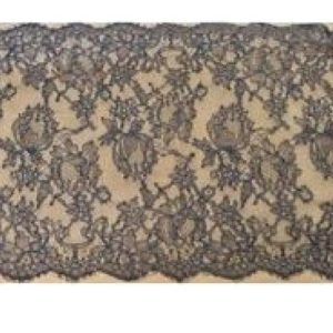 Dentelle De Calais Leavers Charbon 25 cm