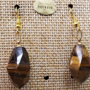 paire de boucle d'oreille pierre naturelle et pierre semi précieuse tiger eye