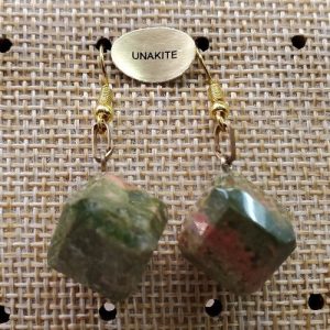 paire de boucle d'oreille pierre naturelle et pierre semi précieuse unakité