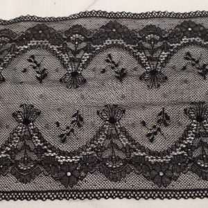 DENTELLE DE CALAIS NOIRE 20 CM