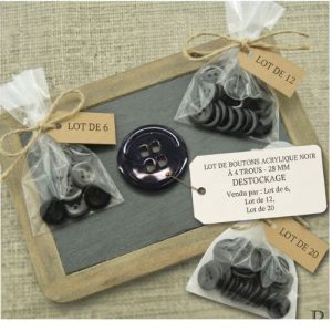 DESTOCKAGE : Boutons Acrylique Noir – 4 Trous, 28 mm – Chic & Sobriété – Lots de 6, 12 ou 20