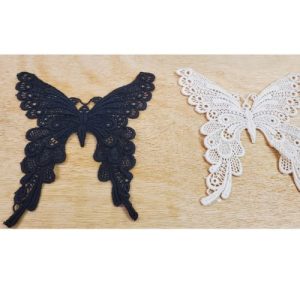 Applique Brodée Papillon en Dentelle – Écrue ou Noire