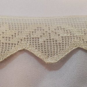 Dentelle de Calais Véritable – 30 mm – Blanc Cassé – Made in France