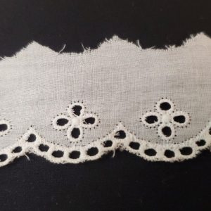 Broderie Anglaise en Coton – 30 mm – Blanc Pur