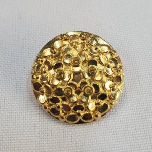 Bouton Bijou Métallique Doré Motif Floral en Relief – 22 mm –