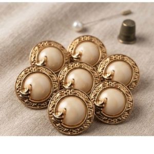 Lot de 6 boutons bijou acrylique blanc cassé & doré – 15 mm – vendus par lot de 6
