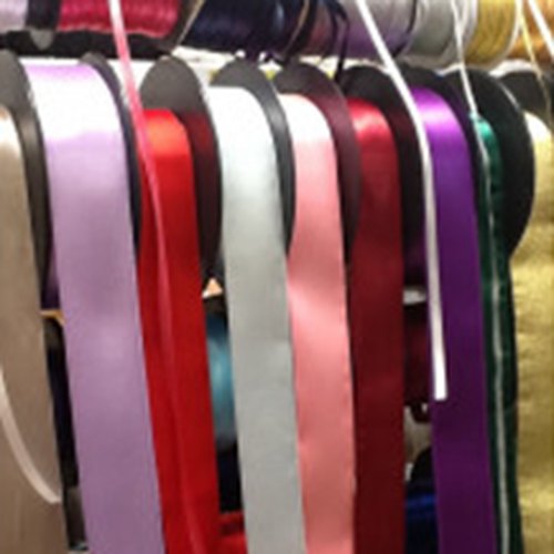 Satin, organza, velours & gros-grain