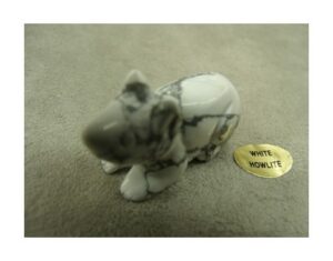 PIERRE MOTIF RAT -WHITE HOWLITE