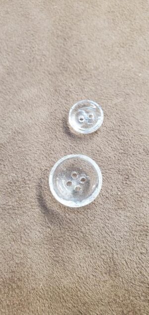 Bouton acrylique transparent « cristal » – 13 et 18 mm